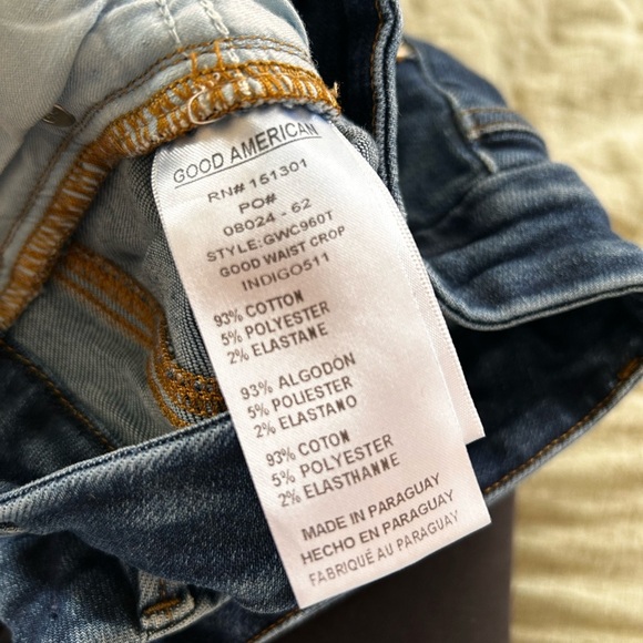 Good American Good Waist Crop 16 - Picture 8 of 16